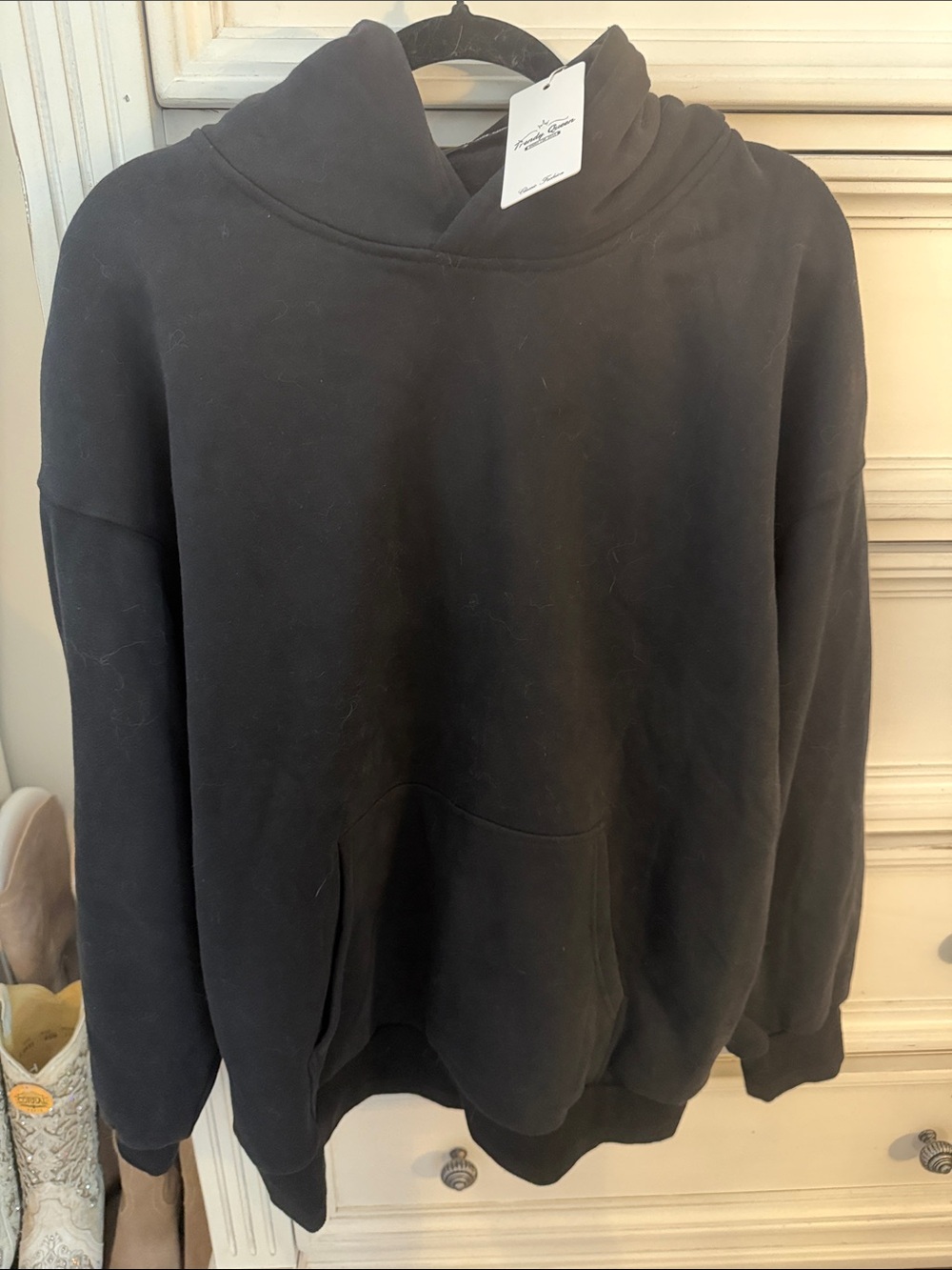 Trendy Queen Black Pullover Hoodie Sweatshirt
